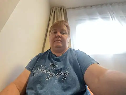 Snapshot of Limonka-Fire chatting on 7, 2, 2025 Limonka-Fire online show from 7, 2, 2025