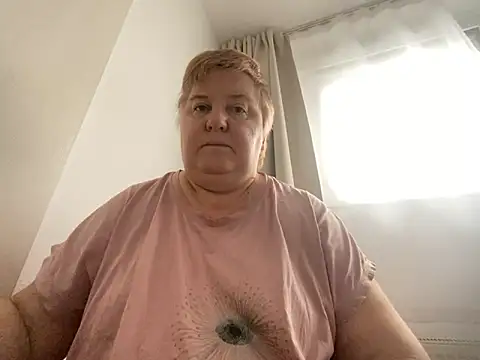 Snapshot of Limonka-Fire chatting on 8, 2, 2025 Limonka-Fire online show from 8, 2, 2025