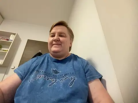 Snapshot of Limonka-Fire chatting on 10, 2, 2025 Limonka-Fire online show from 10, 2, 2025