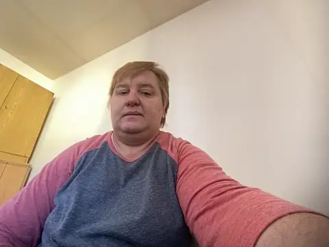 Snapshot of Limonka-Fire chatting on 18, 2, 2025 Limonka-Fire online show from 18, 2, 2025