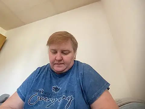 Snapshot of Limonka-Fire chatting on 20, 2, 2025 Limonka-Fire online show from 20, 2, 2025