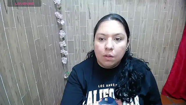 Snapshot of solyeria chatting on 17, 4, 2026 solyeria online show from 17, 4, 2026