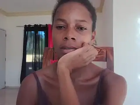 Snapshot of adele-33 chatting on 24, 2, 2025 adele-33 online show from 24, 2, 2025