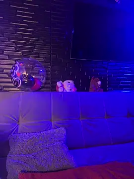 missycanoo online show from 21, 3, 2025