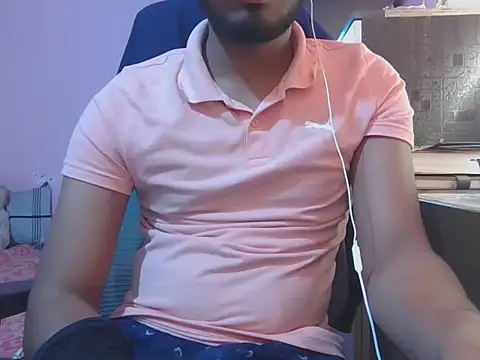 KissesBoyAD online show from 7, 1, 2026