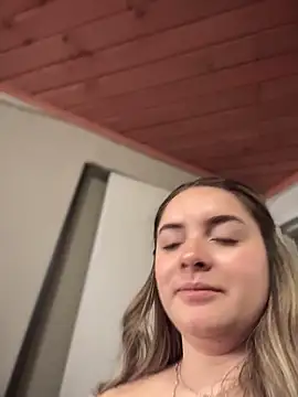 imlindapink online show from 12, 11, 2025