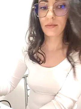 saidaskye online show from 17, 4, 2026