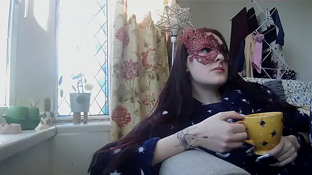 Snapshot of LexiSnowUK chatting on 17, 3, 2026 LexiSnowUK online show from 17, 3, 2026