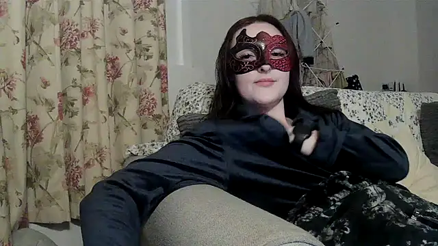 Snapshot of LexiSnowUK chatting on 18, 3, 2026 LexiSnowUK online show from 18, 3, 2026