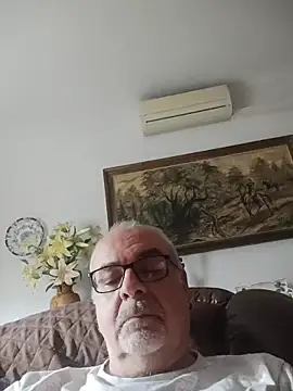 Satiro Sevilla online show from 24, 11, 2025