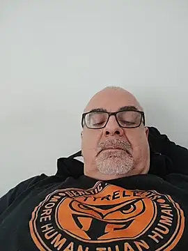 Satiro Sevilla online show from 1, 2, 2026