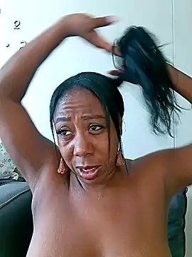 Snapshot of IsabellaaSmith chatting on 11, 12, 2024 IsabellaaSmith online show from 11, 12, 2024