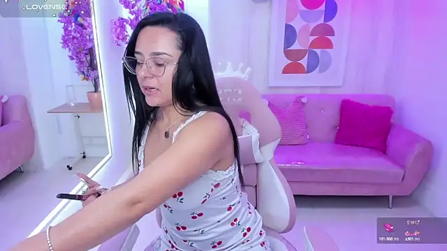 Tiara rr online show from 20, 9, 2025