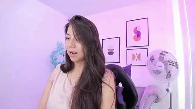 Ema louis  online show from 17, 1, 2025