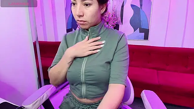 Ema louis  online show from 17, 3, 2025