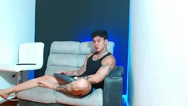 Snapshot of JUSTIN_FULLER1 chatting on 4, 3, 2026 JUSTIN FULLER1 online show from 4, 3, 2026