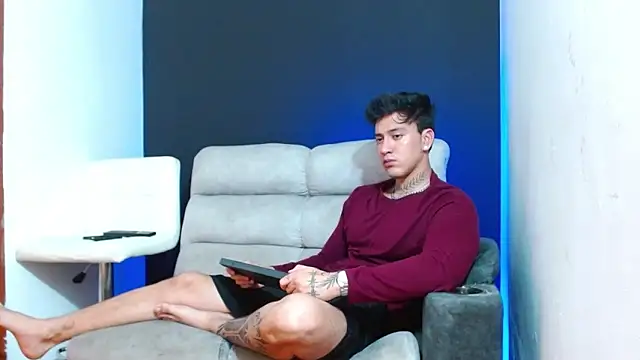 Snapshot of JUSTIN_FULLER1 chatting on 4, 4, 2026 JUSTIN FULLER1 online show from 4, 4, 2026