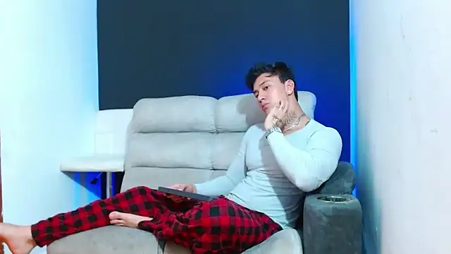 Snapshot of JUSTIN_FULLER1 chatting on 10, 4, 2026 JUSTIN FULLER1 online show from 10, 4, 2026