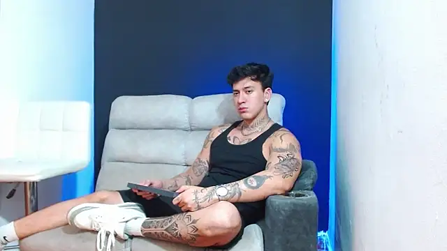 Snapshot of JUSTIN_FULLER1 chatting on 24, 4, 2026 JUSTIN FULLER1 online show from 24, 4, 2026