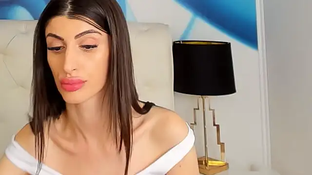 Snapshot of SkinnyDolly chatting on 25, 2, 2025 SkinnyDolly online show from 25, 2, 2025