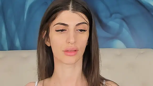 Snapshot of SkinnyDolly chatting on 15, 11, 2025 SkinnyDolly online show from 15, 11, 2025