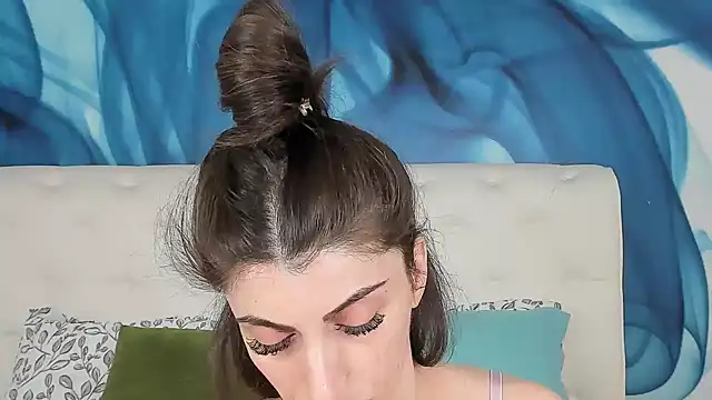 Snapshot of SkinnyDolly chatting on 30, 11, 2025 SkinnyDolly online show from 30, 11, 2025