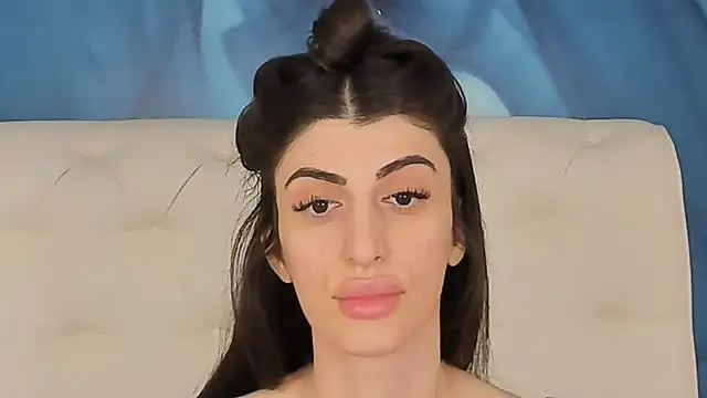 Snapshot of SkinnyDolly chatting on 15, 12, 2025 SkinnyDolly online show from 15, 12, 2025