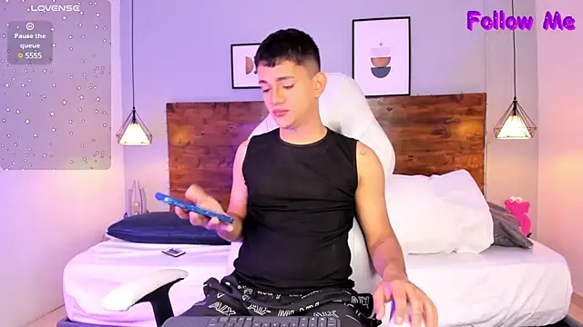 Snapshot of ander_deimond_ chatting on 13, 2, 2025 ander deimond online show from 13, 2, 2025