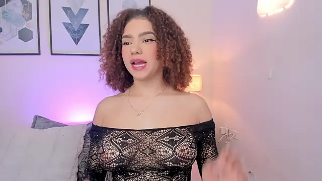 Snapshot of JulianaWaldo chatting on 25, 11, 2025 JulianaWaldo online show from 25, 11, 2025