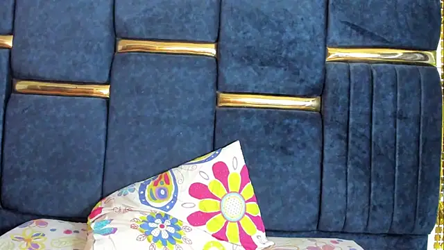 Snapshot of skaysanchez1 chatting on 21, 11, 2025 skaysanchez1 online show from 21, 11, 2025