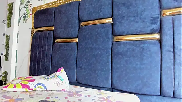 Snapshot of skaysanchez1 chatting on 25, 11, 2025 skaysanchez1 online show from 25, 11, 2025