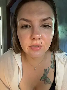 Snapshot of _private_person_ chatting on 8, 4, 2026 private person online show from 8, 4, 2026