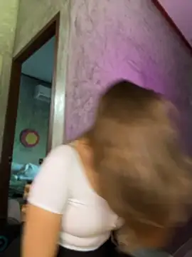 Snapshot of _private_person_ chatting on 9, 4, 2026 private person online show from 9, 4, 2026