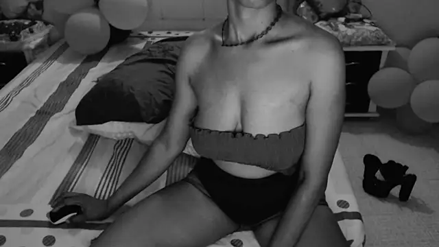 SashaBrianna99 online show from 27, 2, 2025