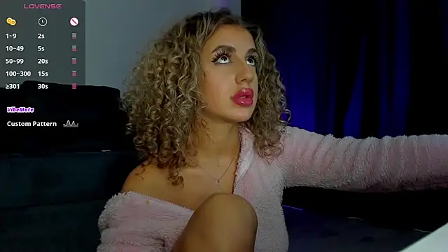 Snapshot of CurlyAnt0 chatting on 5, 2, 2025 CurlyAnt0 online show from 5, 2, 2025