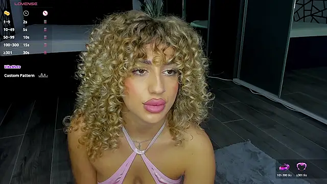 CurlyAnt0 online show from 22, 12, 2025