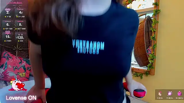 Snapshot of KarenPautt chatting on 7, 1, 2025 KarenPautt online show from 7, 1, 2025