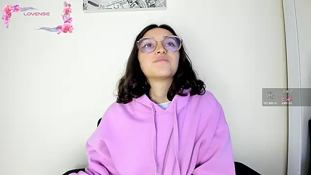 its  angelica  online show from 31, 1, 2025