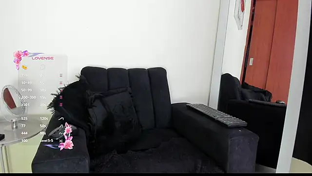 its  angelica  online show from 8, 10, 2025