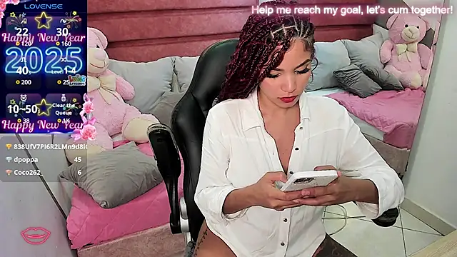 Snapshot of anna__duff chatting on 5, 1, 2025 anna duff online show from 5, 1, 2025