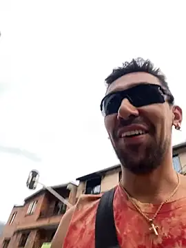 Snapshot of dantedesirexx chatting on 28, 1, 2025 dantedesirexx online show from 28, 1, 2025