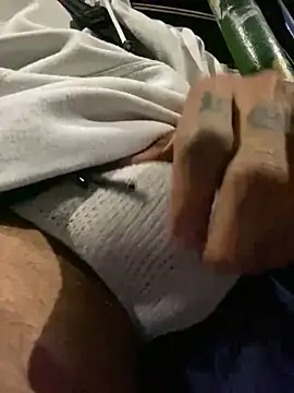 Snapshot of dantedesirexx chatting on 10, 3, 2025 dantedesirexx online show from 10, 3, 2025