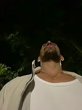 Snapshot of dantedesirexx chatting on 23, 3, 2025 dantedesirexx online show from 23, 3, 2025