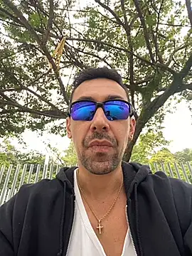 Snapshot of dantedesirexx chatting on 29, 9, 2025 dantedesirexx online show from 29, 9, 2025