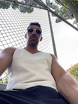 Snapshot of dantedesirexx chatting on 9, 2, 2026 dantedesirexx online show from 9, 2, 2026