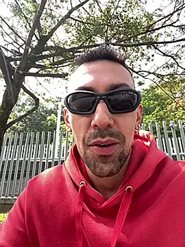 Snapshot of dantedesirexx chatting on 26, 2, 2026 dantedesirexx online show from 26, 2, 2026