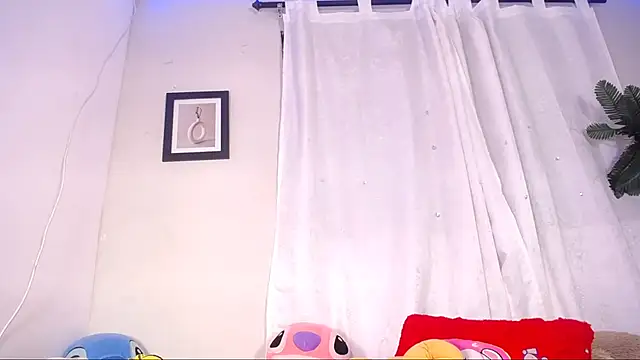 Snapshot of alaia_03 chatting on 21, 4, 2026 alaia 03 online show from 21, 4, 2026