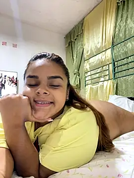 Evabigass online show from 8, 11, 2025