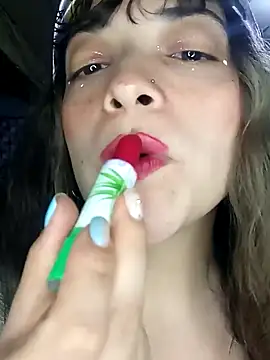 Snapshot of Elvishcassie_ chatting on 23, 12, 2024 Elvishcassie  online show from 23, 12, 2024