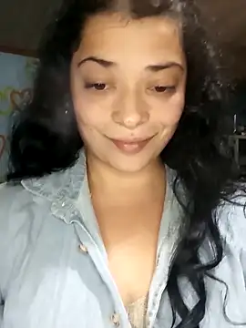 Snapshot of Elvishcassie_ chatting on 4, 3, 2025 Elvishcassie  online show from 4, 3, 2025